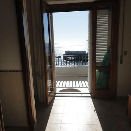 Stanza Sul Mare Apartment Acireale