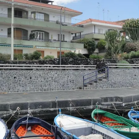 Stanza Sul Mare Apartment *